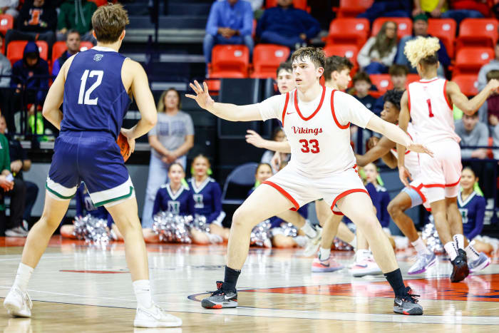 Homewood-Flossmoor New Trier Illinois boys basketball March 8 2024 Nate Latsch 26663